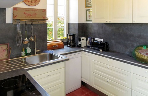 Galeria Apartment | Beautiful apartment for 8 guests with A/C, WIFI, pool, TV and terrace