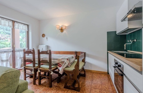 Strembo Apartment | Beautiful apartment for 6 guests with WIFI, TV, balcony and pets allowed