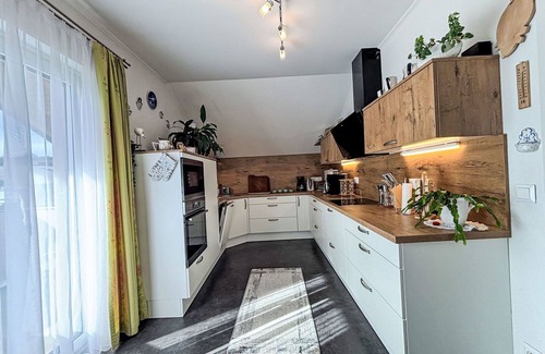 Oeblarn Apartment | Beautiful apartment for 5 people with WIFI, TV, balcony, pets allowed and panoramic view
