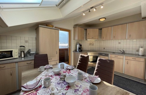 Bad Haering Apartment | Beautiful apartment for 6 guests with WIFI, TV, terrace and panoramic view