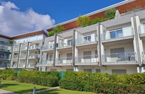 Silvi Marina Apartment | Beautiful apartment for 4 people with WIFI, A/C, pool, TV, terrace and pets allowed
