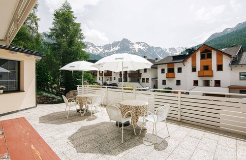 Solda Apartment | Beautiful apartment for 6 people with WIFI, TV, terrace, pets allowed and panoramic view