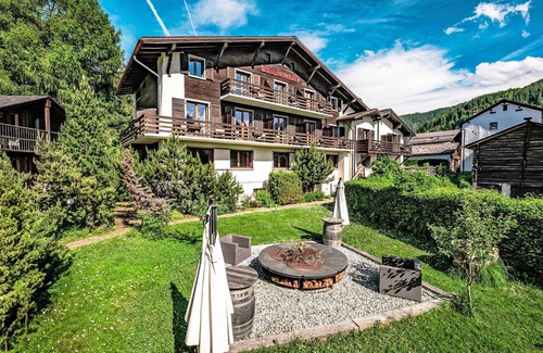 Vercorin House | Beautiful apartment in villa for 15 people with WIFI, hot tub and terrace