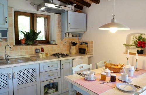 Montieri House | Beautiful apartment in villa for 4 guests with pool, terrace and pets allowed
