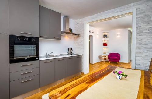 Marceljani Apartment | Beautiful apartment in Labin with WiFi