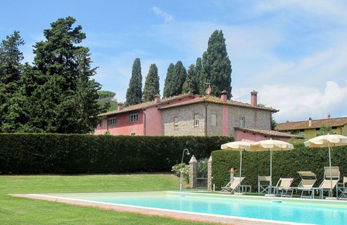 San Michele di Moriano Villa | Beautiful apartment in villa for 2 guests with pool, WIFI, TV and terrace