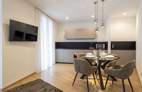 Chiavenna Apartment | Beautiful apartment for 4 guests with A/C, WIFI, TV and terrace