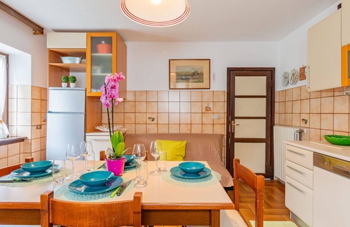 Colico Piano Apartment | Beautiful apartment for 4 people with WIFI, TV, terrace and pets allowed