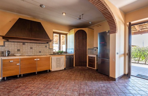 Mombaruzzo Apartment | Beautiful apartment for 12 people with WIFI, pool, TV, balcony and pets allowed