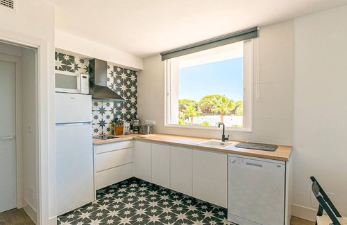 Brena y Marismas de Barbate Natural Park Apartment | Beautiful apartment with outdoor pool, located very close to beautiful nature and only 3 km from the