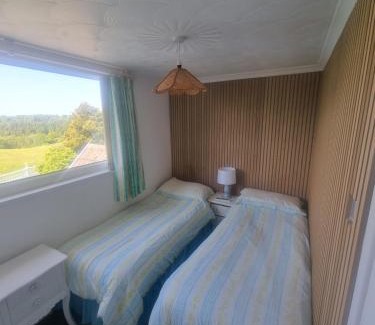 Kilgetty Apartment | Beautiful apartment with private pool near Tenby
