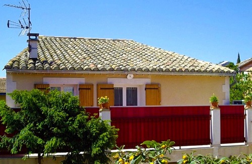 Vedene Apartment | Beautiful Appart-Villa 60 m² for 2 people in a lovely Village next to Avignon !