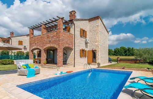Butkovici Cabin | Beautiful authentic stone holiday house with private swimming pool and garden