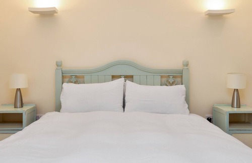 Ferryside House | Beautiful barn conversion near the beach in Carmarthenshire