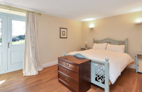 Ferryside House | Beautiful barn conversion near the beach in Carmarthenshire