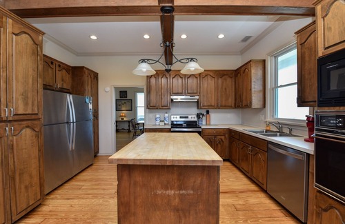 Sea Palm Village House | Beautiful Beachfront Colonel's Cottage