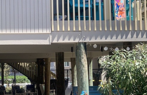 Myrtle Beach Cottage | BEAUTIFUL BEACH COTTAGE PERFECT YEAR ROUND FOR YOUR BEACH GET AWAY