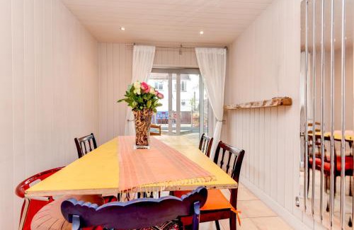 Southwick House | Beautiful Brighton House - Free Parking