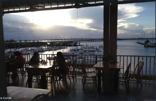 Burnt Store Marina Condo | BEAUTIFUL BURNT STORE MARINA * BEAUTIFUL CONDO * AMAZING GROUNDS