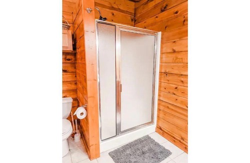 Oakdale Cabin | Beautiful Cabin on a Vineyard