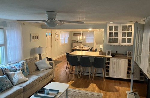 West Hyannisport House | Beautiful Cape House with just a Short Walk to the Beach.