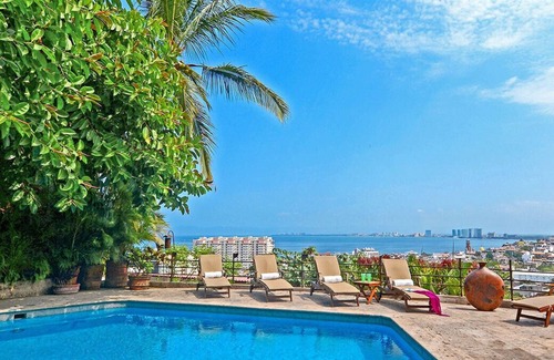 Fluvial Vallarta Villa | Beautiful Casa Illeana, 5 Bedroom Luxury