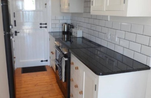Plymouth Ski Chalet | Beautiful Chalet Amazing Sea Views Driftwood No7 -Pet Friendly