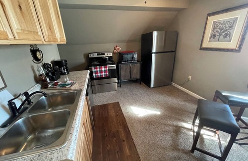 Seneca House | BEAUTIFUL CLEMSON LAKE HOME WITH VIEWS OF MOUNTAINS, CAMPUS AND GOLF COURSE