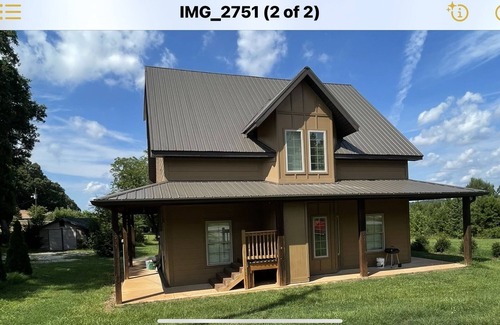 Seneca House | BEAUTIFUL CLEMSON LAKE HOME WITH VIEWS OF MOUNTAINS, CAMPUS AND GOLF COURSE