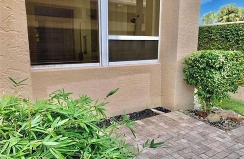 Pelican Bay House | Beautiful Condo in Luxury Gated Complex In Pelican Bay