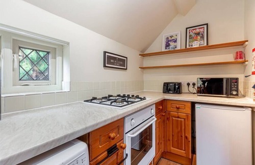 Northway House | Beautiful Cottage in Bredon The Old Thatch