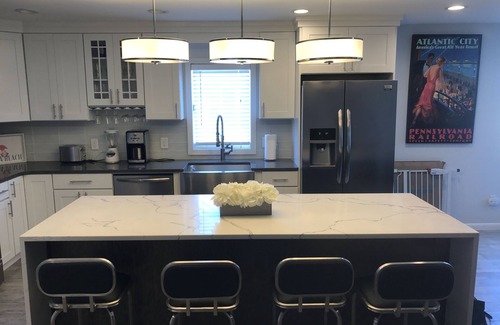 Diamond Beach House | Beautiful Diamond Beach Townhouse 3 bed/2.5 Baths, 1 Block to beach w/views!