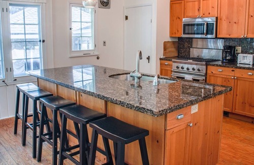 Michiana House | Beautiful Estate with Main House, Guest House & Private Pool - Steps to the Beach