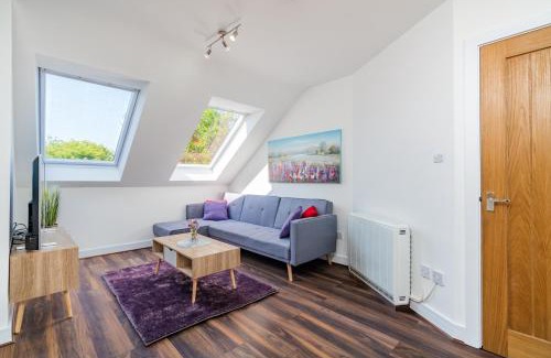 Andover Apartment | Beautiful Flat Town Centre 55 inch Smart TV + Netflix