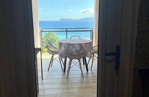 Sada House | Beautiful full T2 equipped with sada with island view