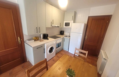 Mogro Apartment | Beautiful Ground Floor with Garden and Parking