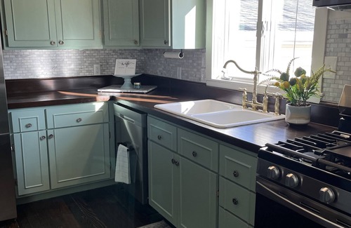 Harrison House | Beautiful historic home near downtown Harrison, AR. Close to Buffalo River.