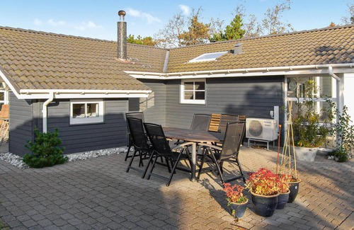 Blavand House | Beautiful home in Blåvand with sauna