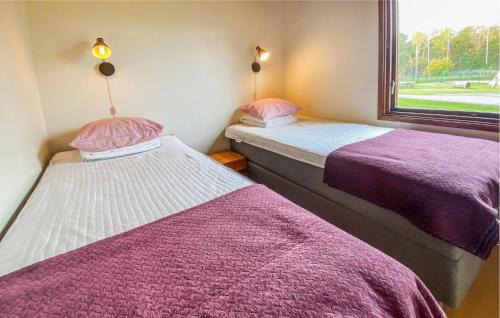 Byxelkrok House | Beautiful Home In Byxelkrok With Wifi