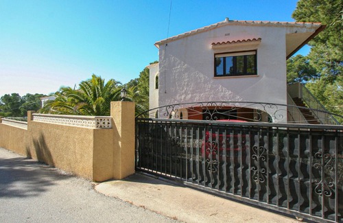 Casas de Torrat House | Beautiful home in Calp with WiFi