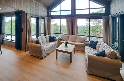 Øvre Ramse House | Beautiful home in Dølemo
