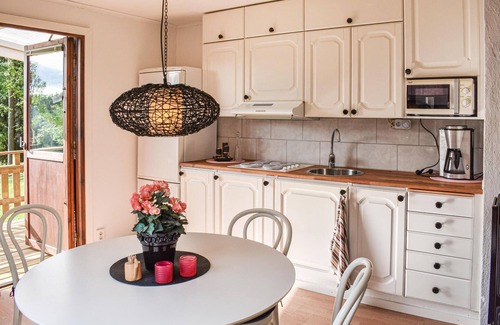 Finspang House | Beautiful home in Finspång with WiFi