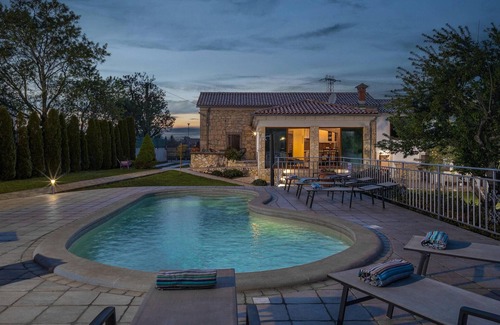 Sveta Nedelja House | Beautiful home in Nedescina with WiFi
