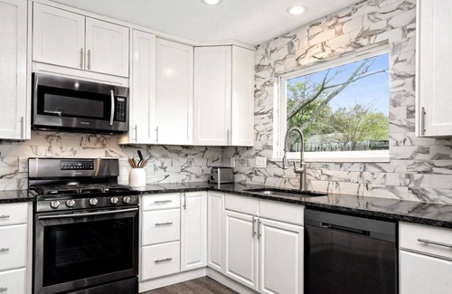 Milwood House | Beautiful Home in North Austin - 5 min to The Domain and Austin FC Stadium