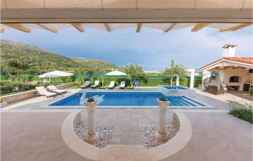 Seget Donji House | Beautiful Home In Seget Donji