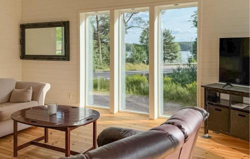 Tranas House | Beautiful Home In Tranås With Sauna