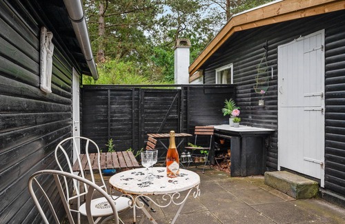 Hoensinge House | Beautiful home in Vig with WiFi