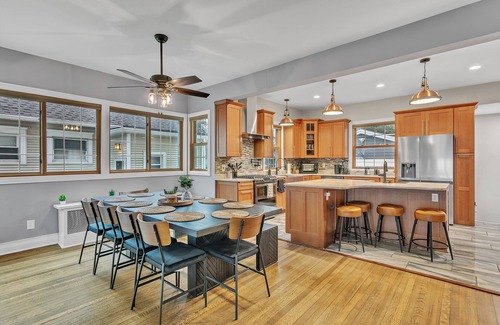 Racine House | Beautiful home with amazing Lake Michigan views