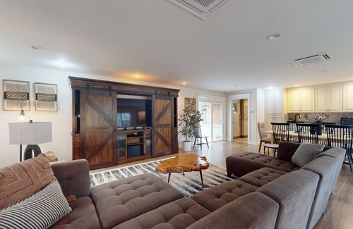 North Fork House | Beautiful home with playground, pond, foosball, & stainless steel appliances