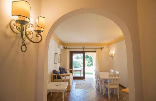 Liscia di Vacca Apartment | Beautiful Il Giardino degli Oleandri one bedroom Premium sleeps 4